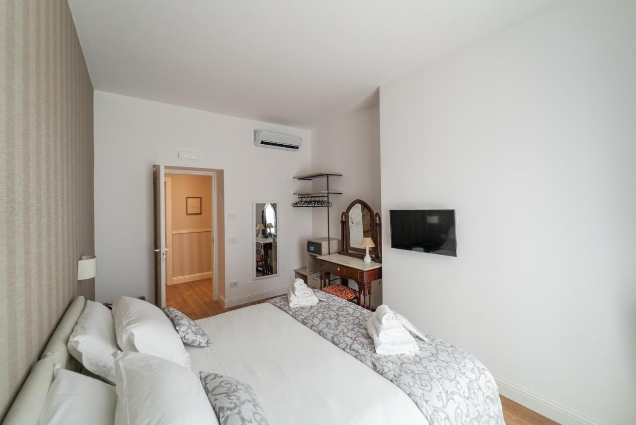 Nuances The Colosseum Apartment Rome Exterior photo